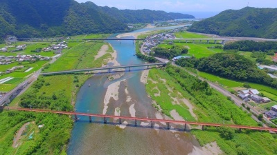 日置川上空